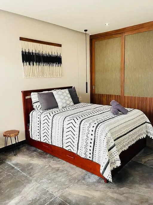 Luxurious Jungle Condo And Private Cenote Tulum Meksika